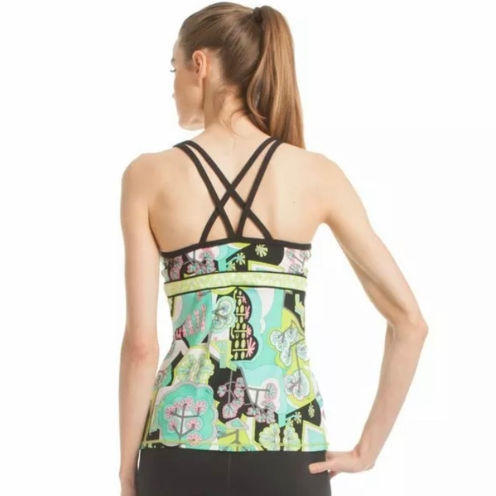 TRINA TURK RECREATION FLORAL PRINT ACTIVE TANK TOP WITH BRA SEA FOAM PETITE